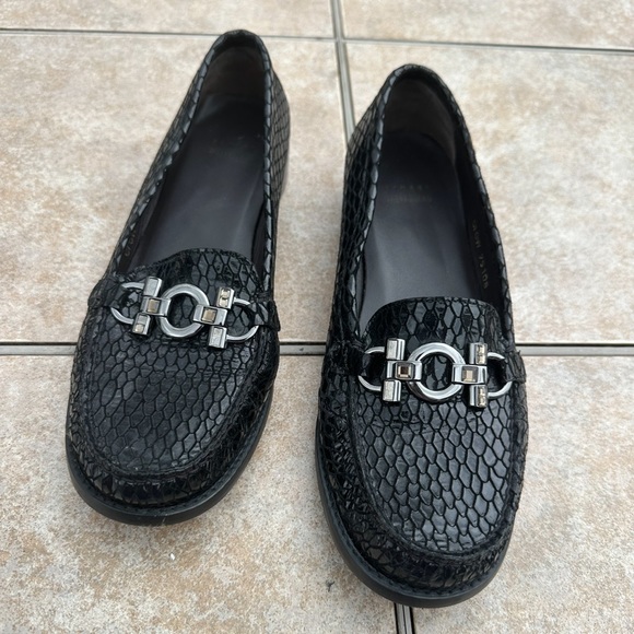 Stuart weitzman black snake print leather loafers - Picture 1 of 10